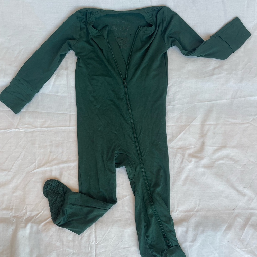 Bamboo footies- olive